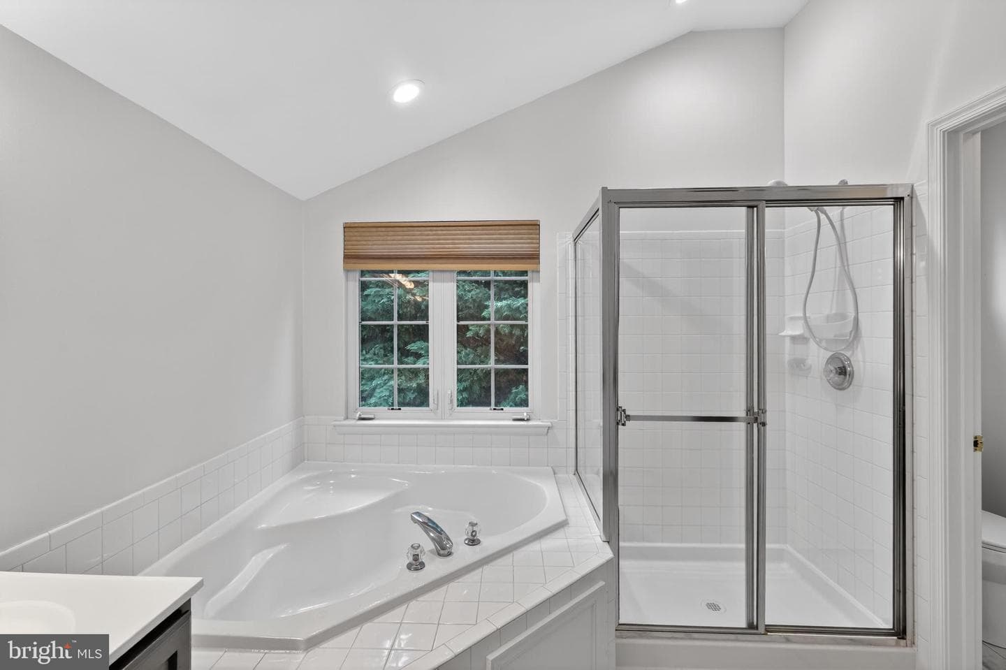 5136 Charlington Court photo 26