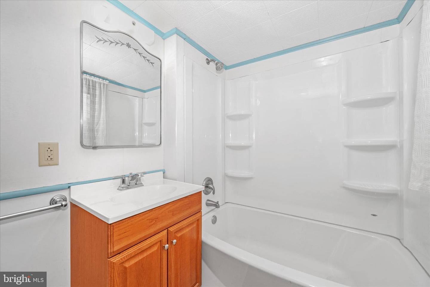 113 W Main Street photo 39