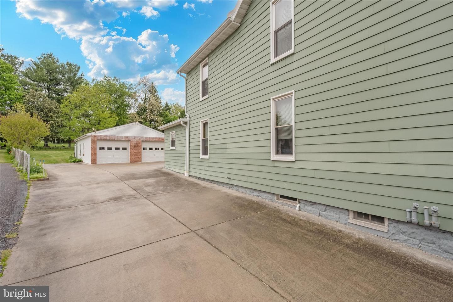 113 W Main Street photo 47
