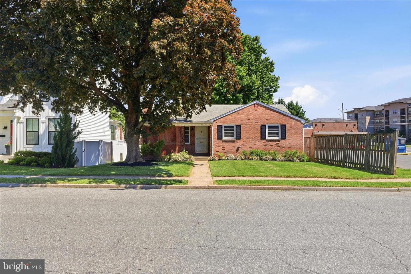17 E Thirteenth Street, Frederick