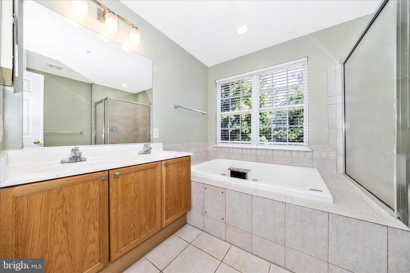9410 Singleton Place photo 27