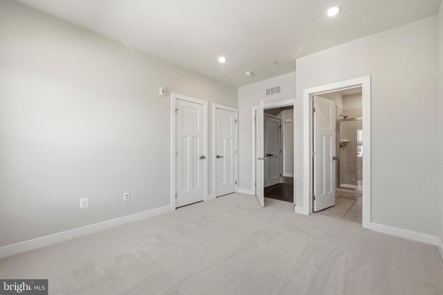 3411 Angelica #401 photo 19