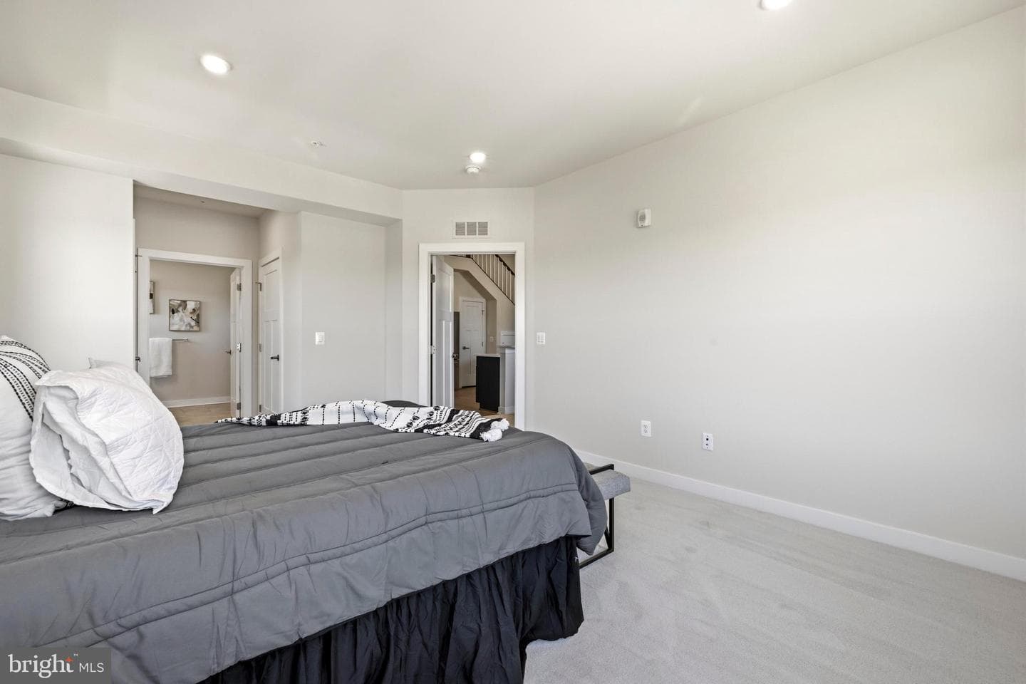 3411 Angelica #401 photo 25
