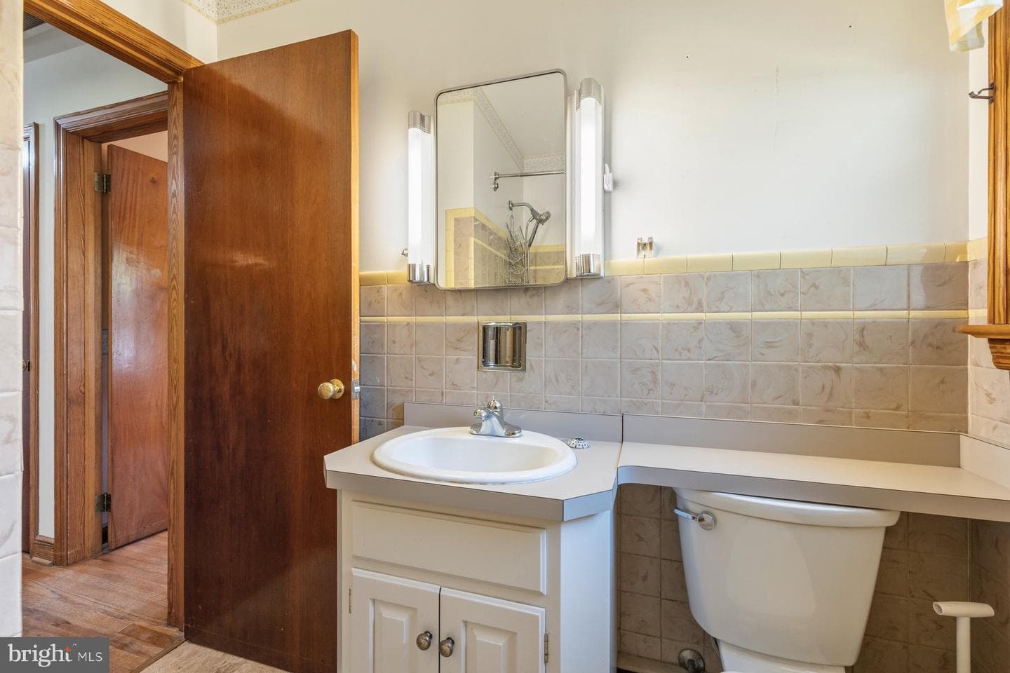 16 Linden Boulevard photo 21