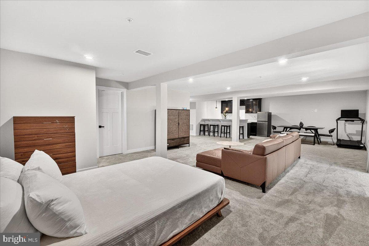 6915 Mandalong Way photo 15