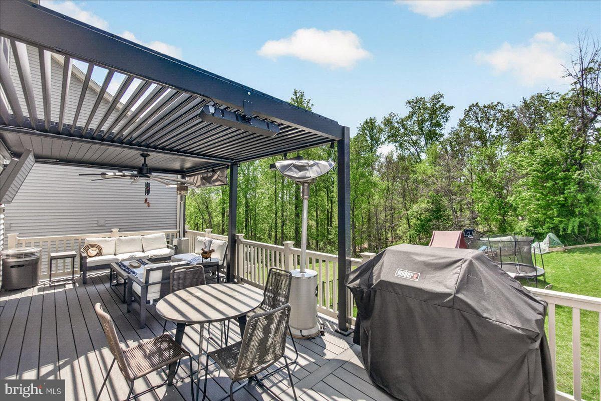 6915 Mandalong Way photo 20