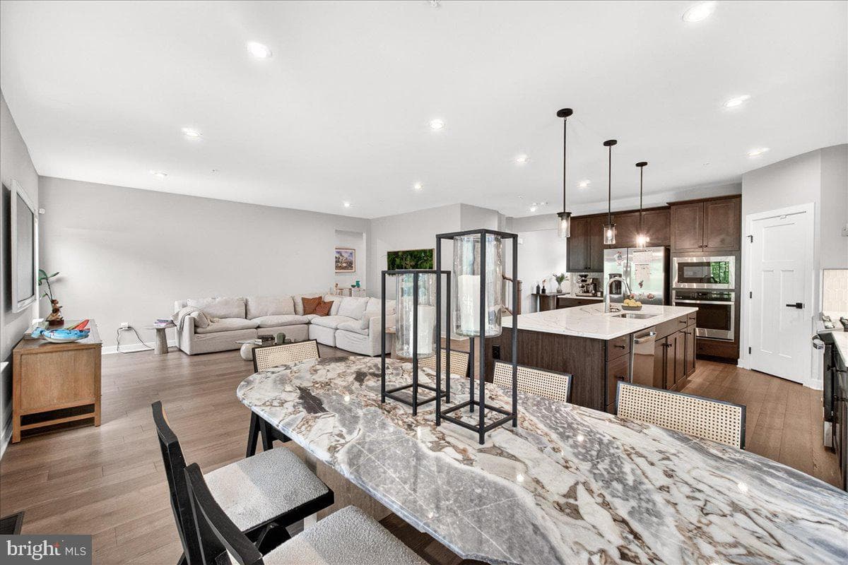 6915 Mandalong Way photo 29