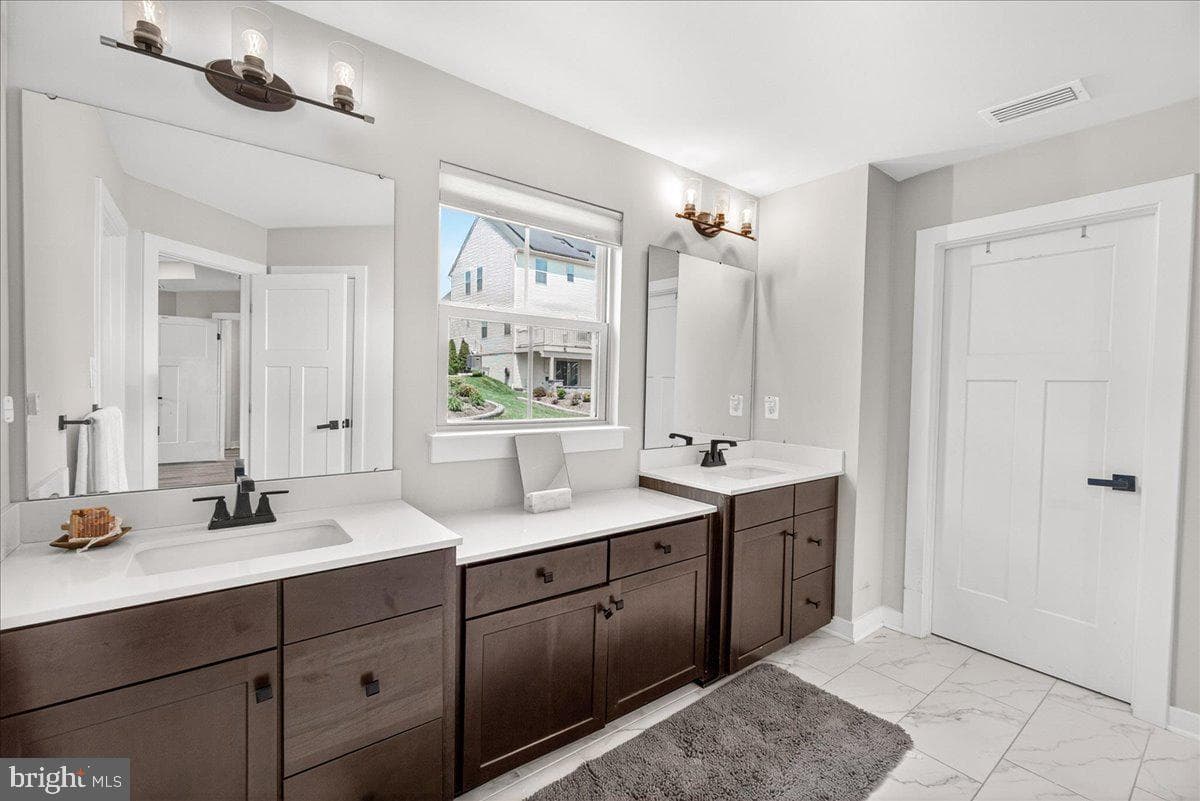 6915 Mandalong Way photo 44