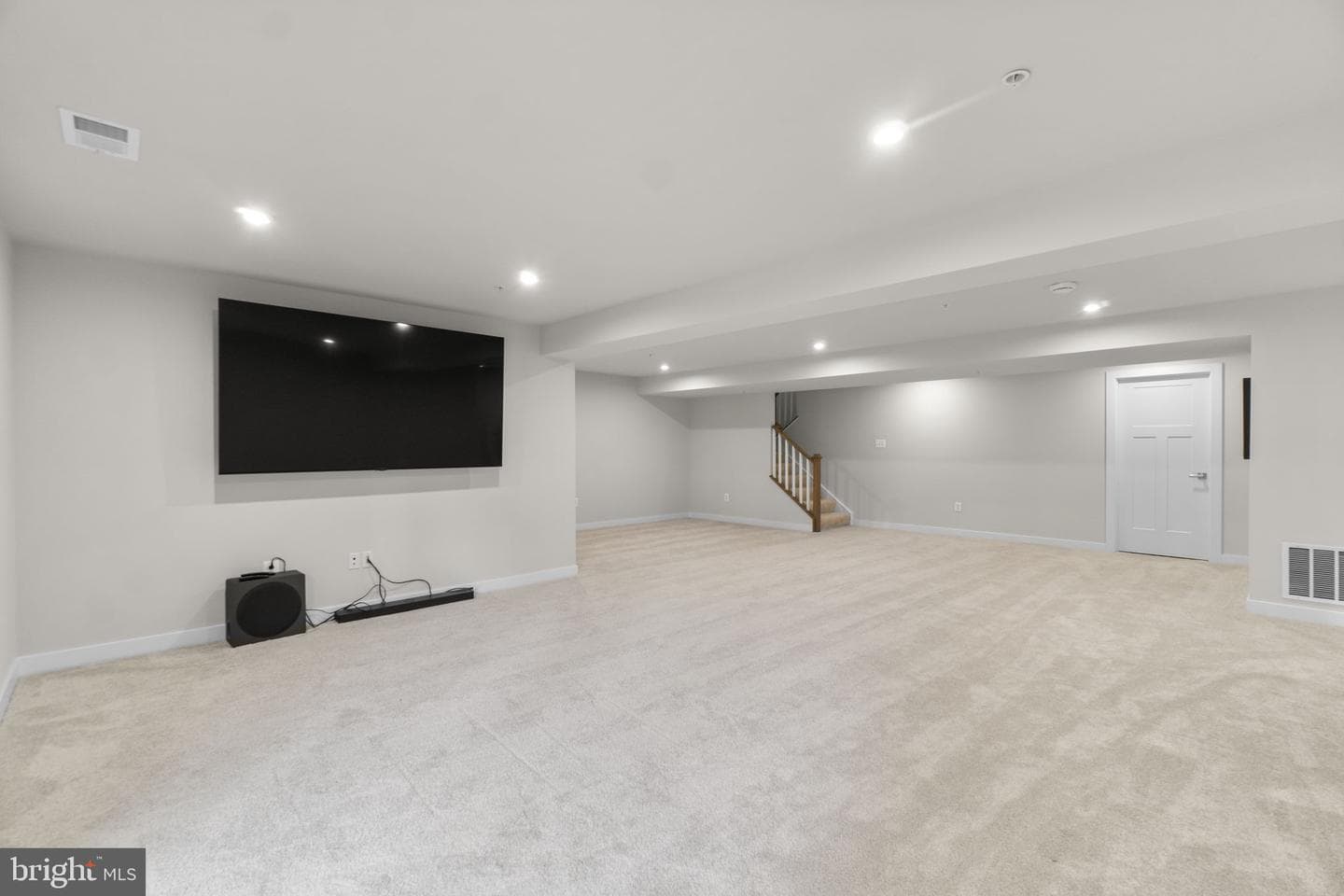6967 Mandalong Way photo 30