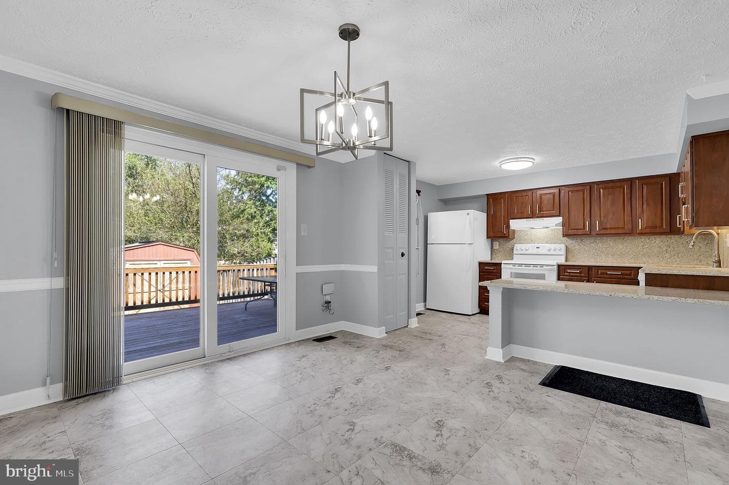 142 Fairfield Drive photo 11