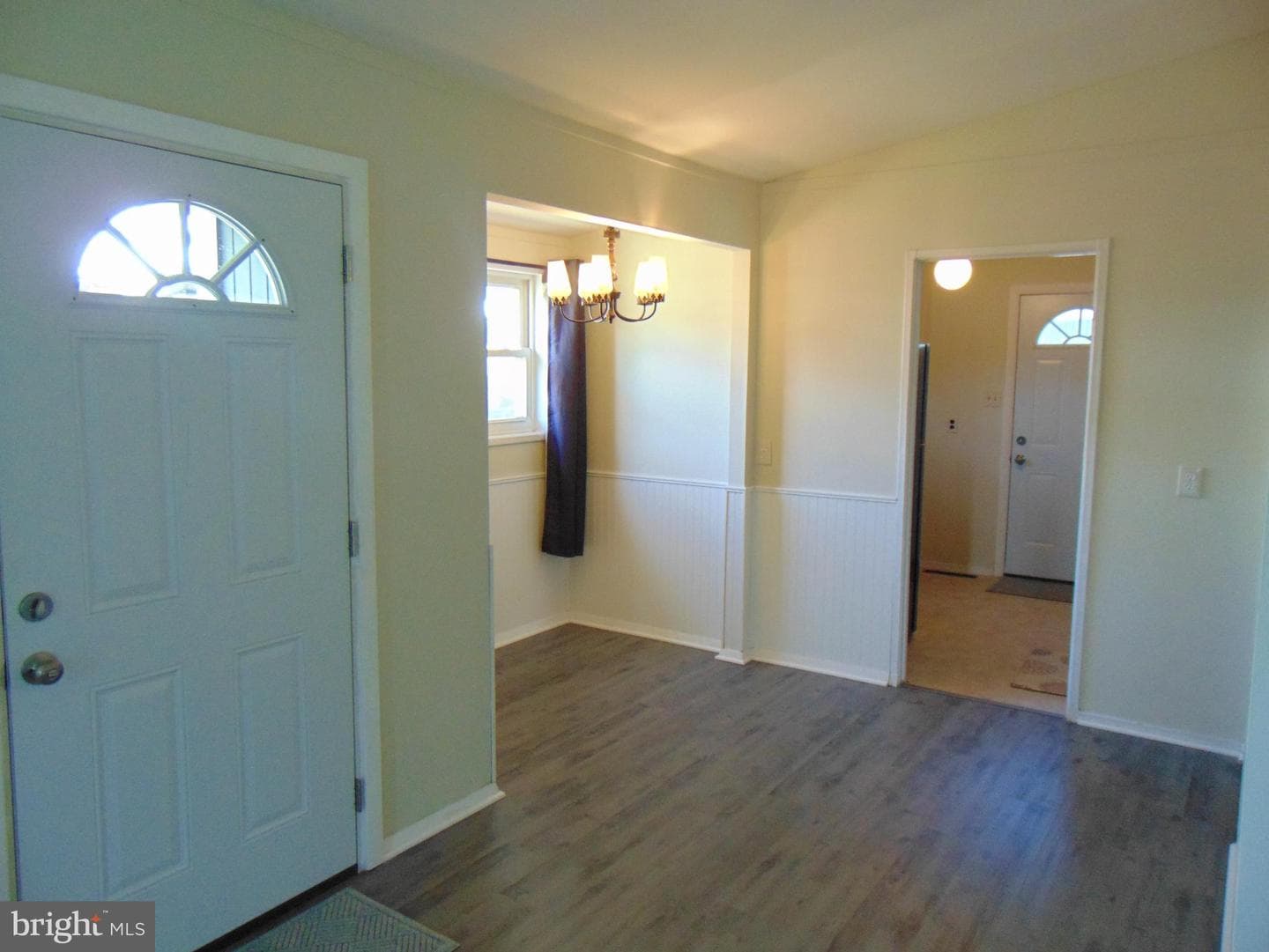 909 Oak Street photo 24