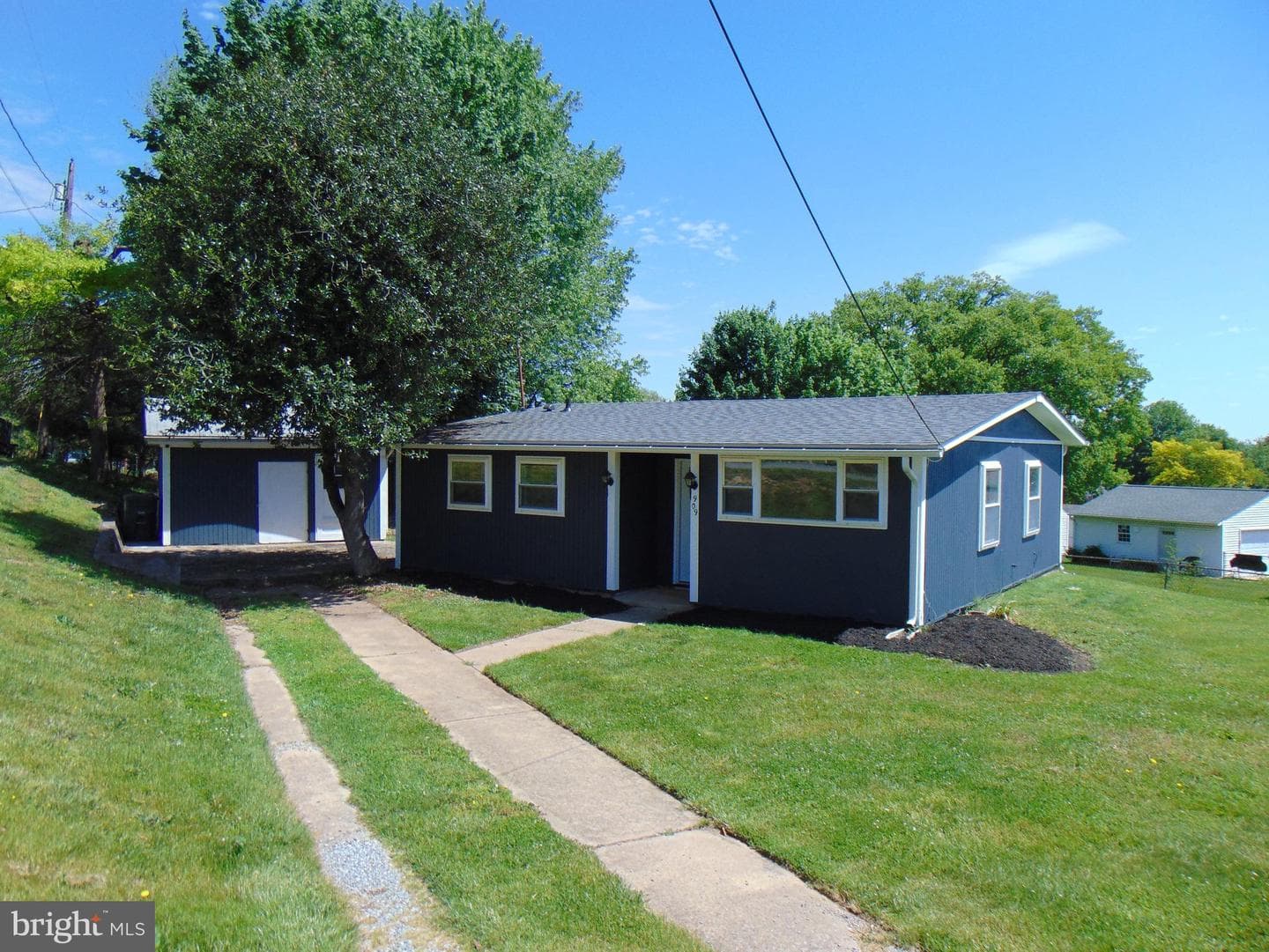 909 Oak Street photo 34