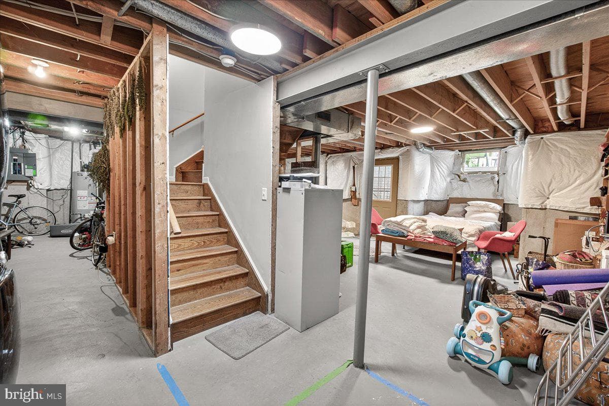 1600 Bolton Street photo 30