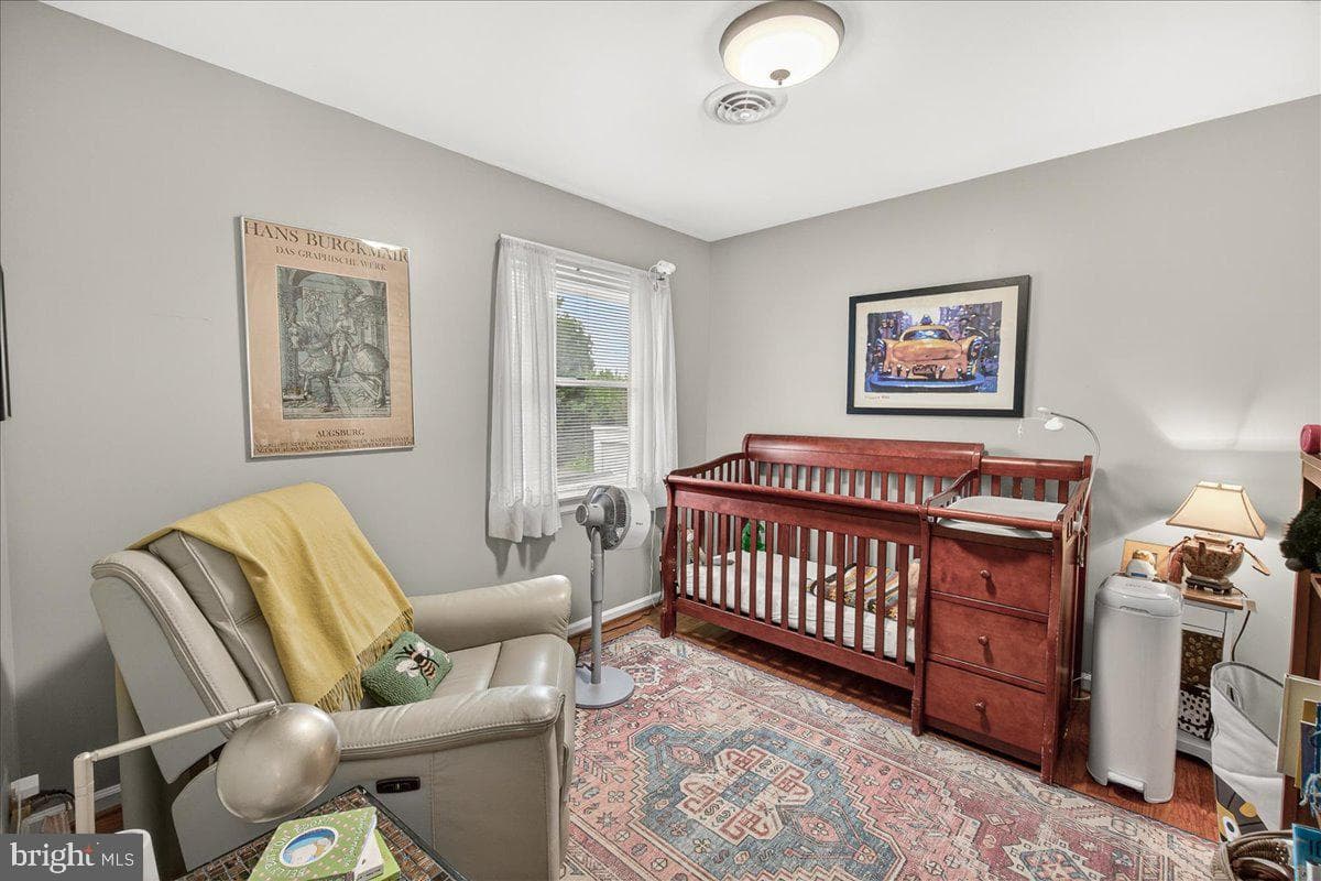 1600 Bolton Street photo 33