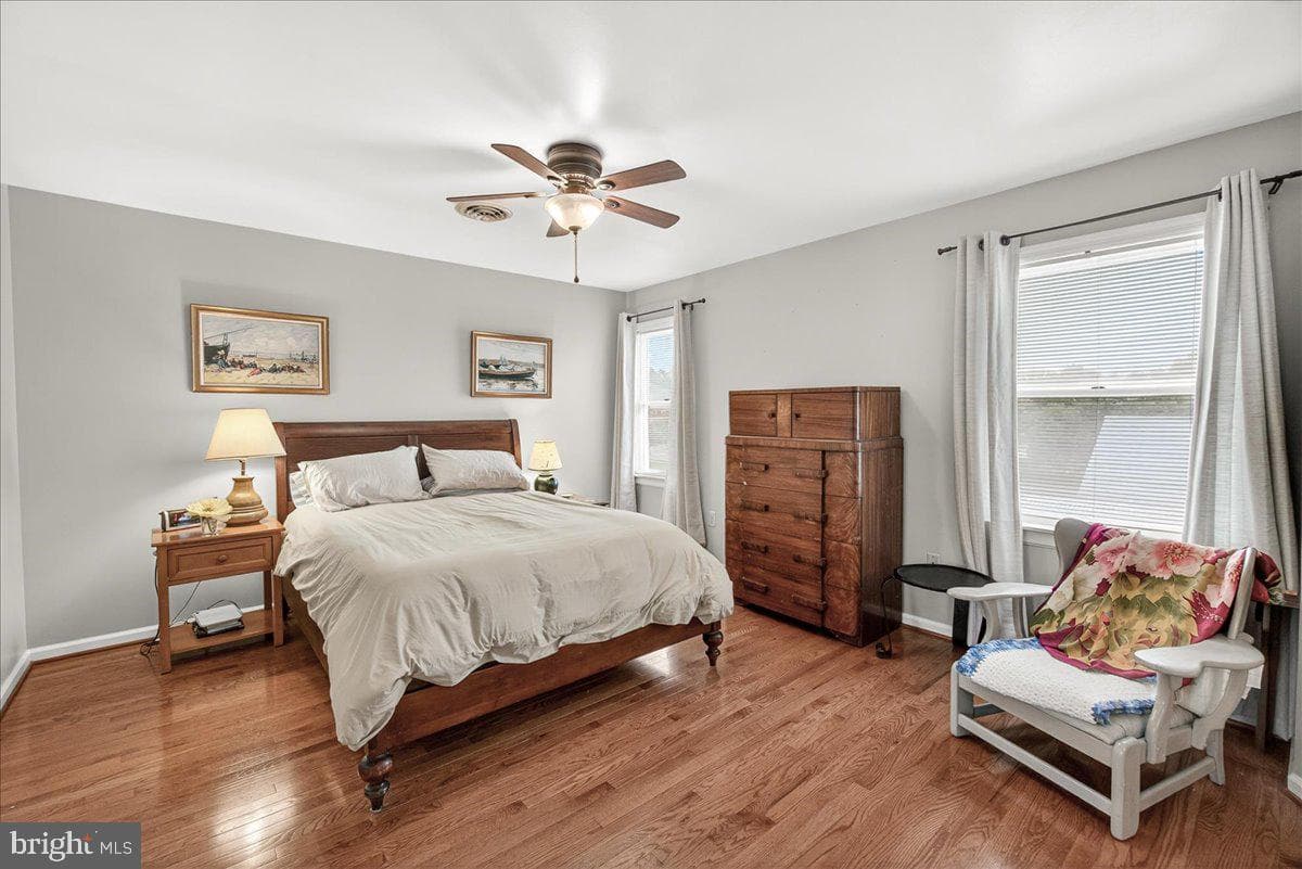 1600 Bolton Street photo 36