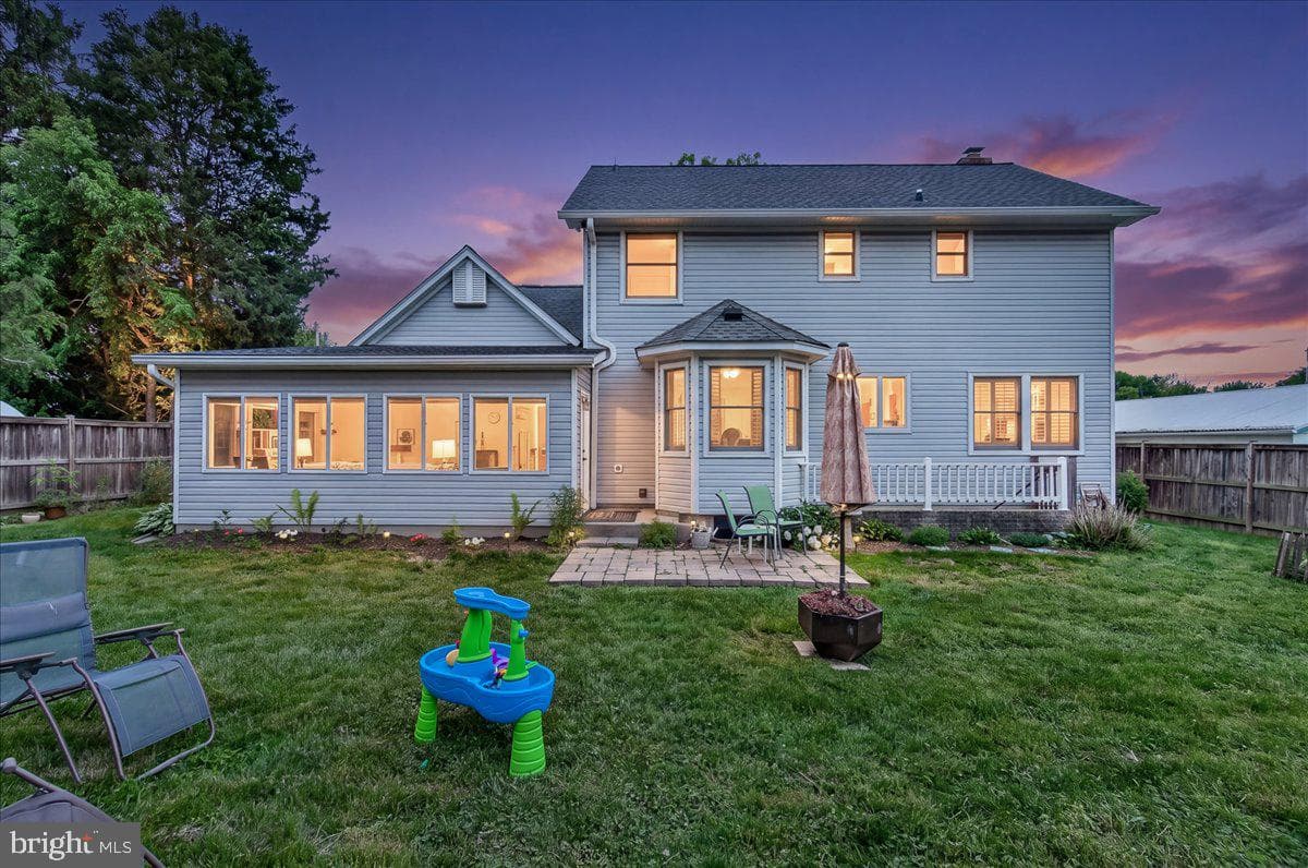1600 Bolton Street photo 6