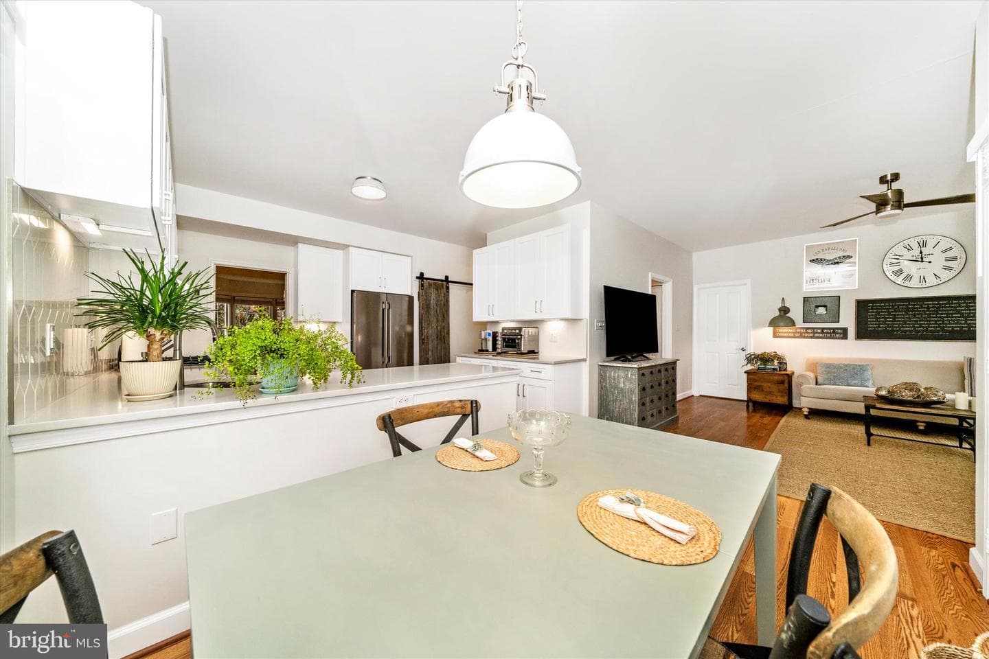 2447 Merchant Street photo 17