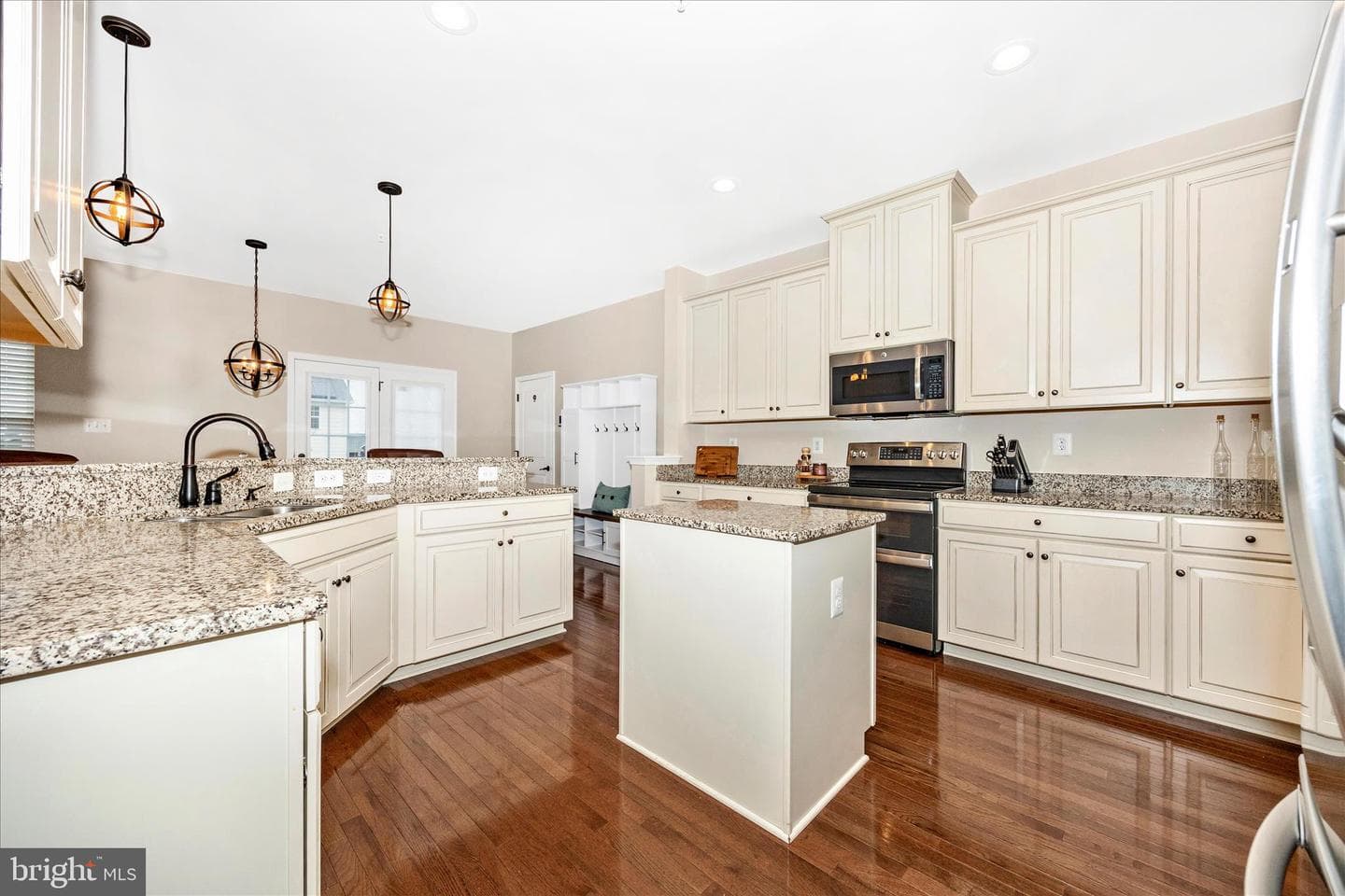4700 Puller Drive photo 3