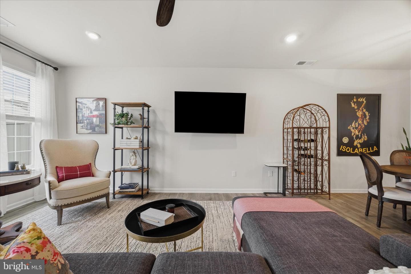 490 Herringbone Way photo 17