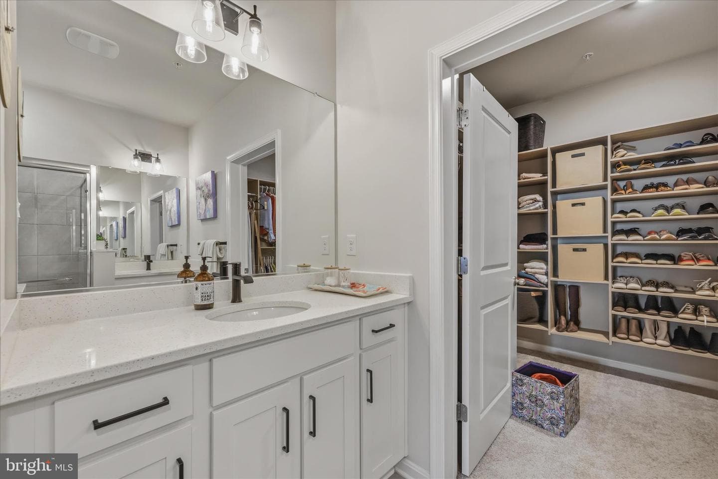 490 Herringbone Way photo 23