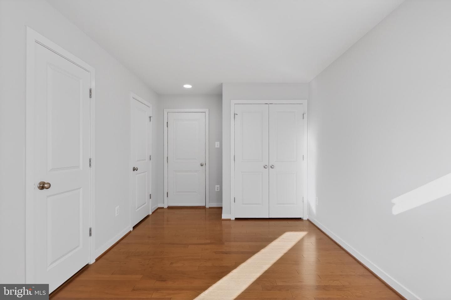 1415 Trafalgar Lane photo 22