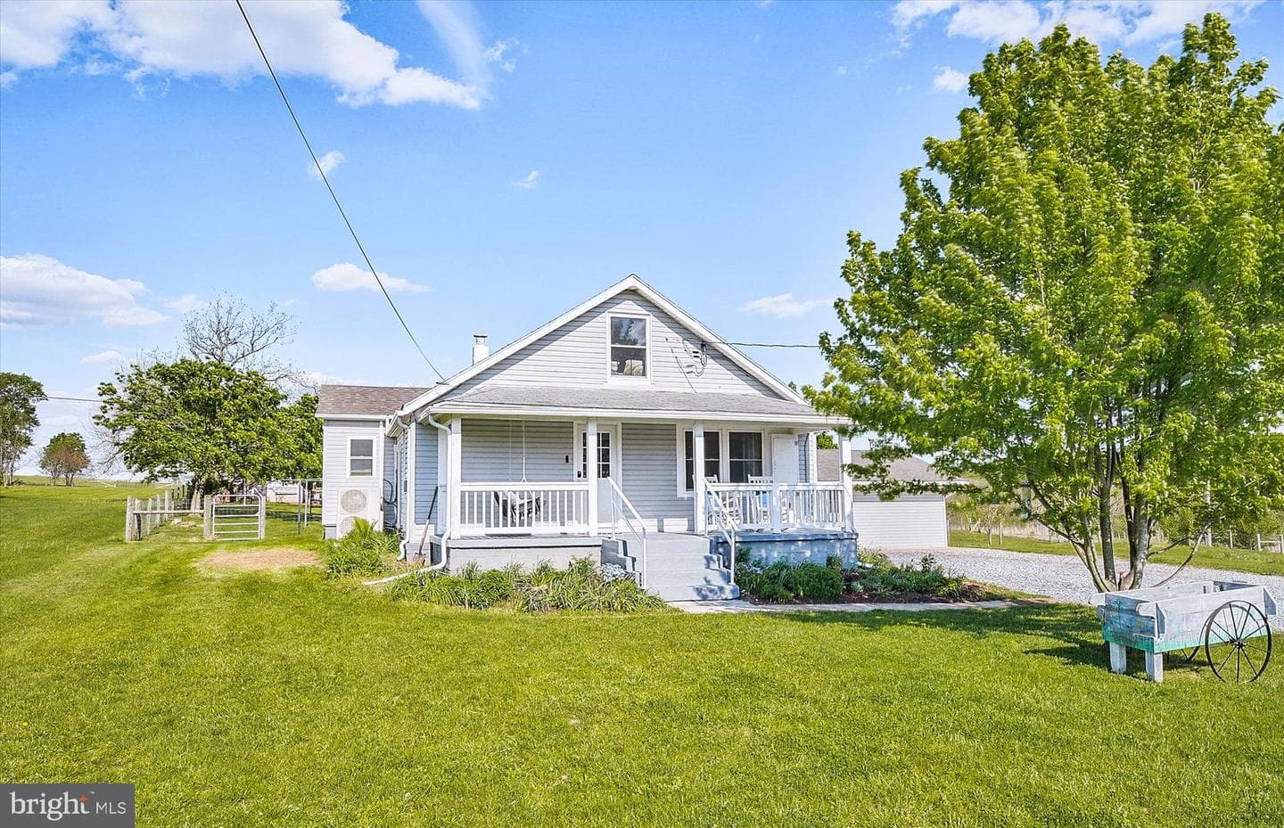 8022 Apples Church Road photo 2