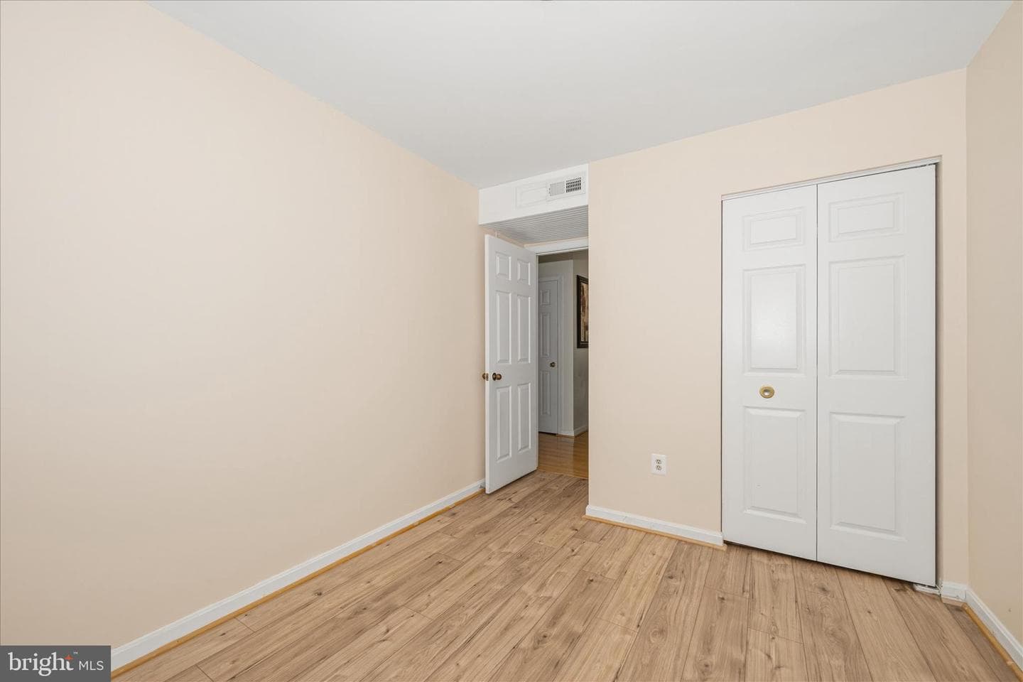 6594 Hemlock Point Road photo 59