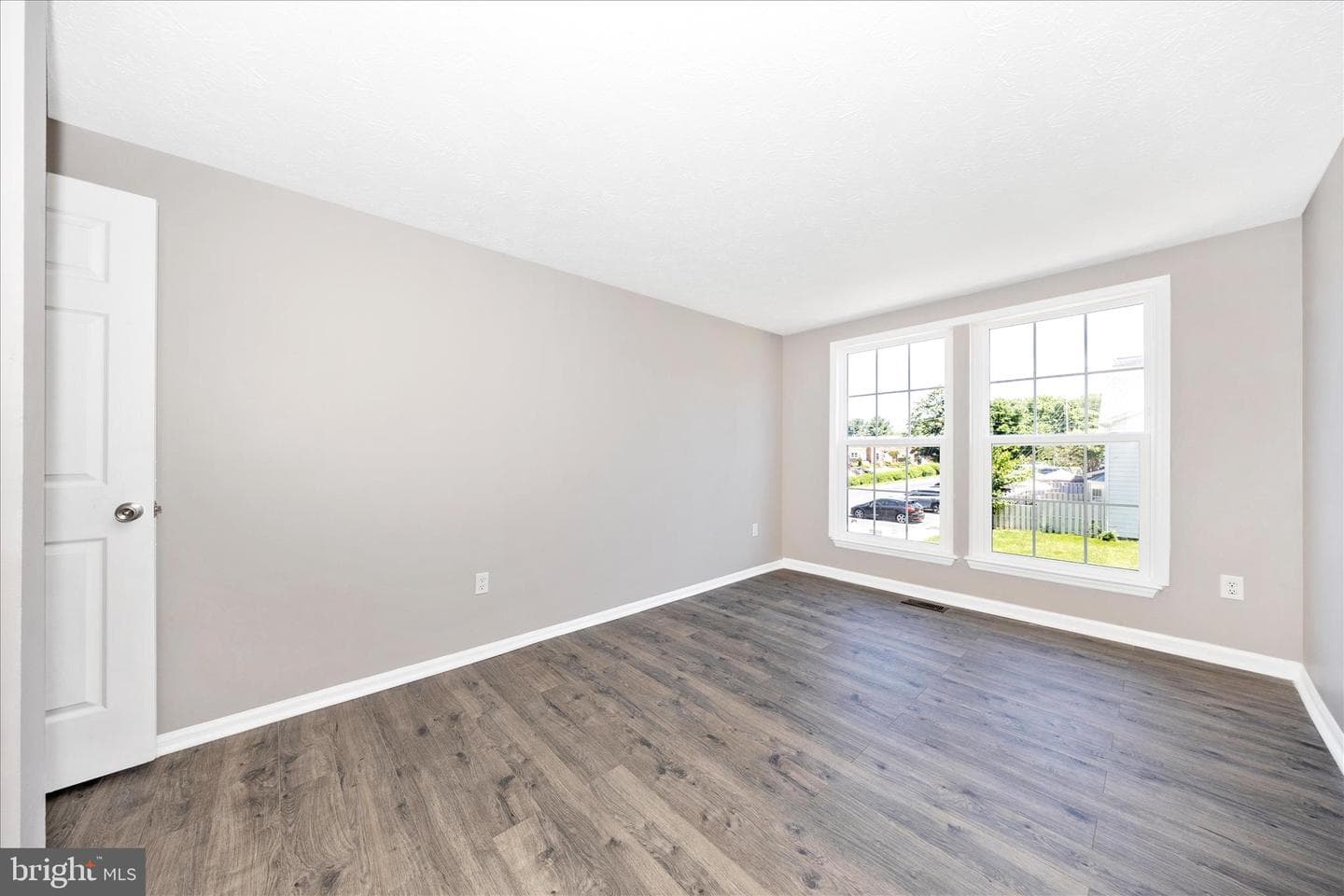 572 Hollyberry Way photo 28