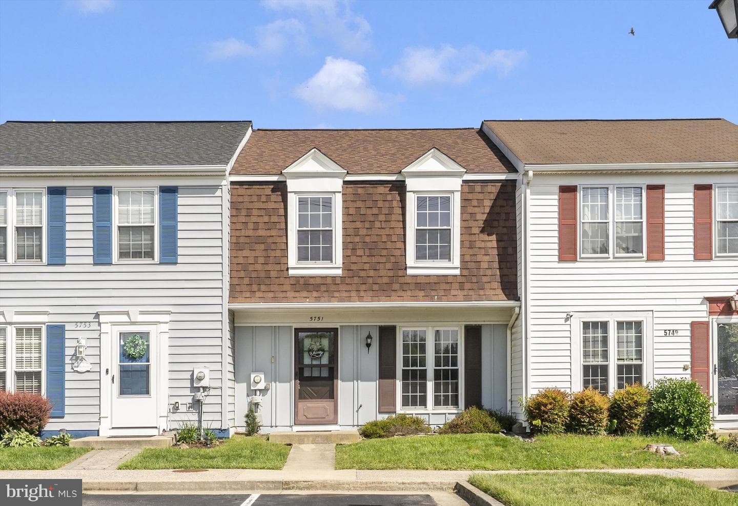 5751 Sunset View Lane