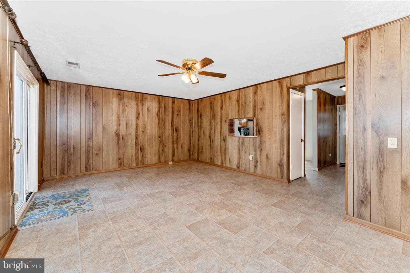 5751 Sunset View Lane photo 11