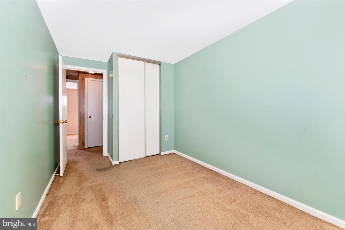 5751 Sunset View Lane photo 32