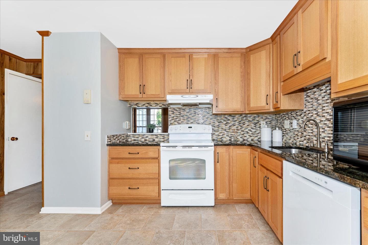 5751 Sunset View Lane photo 5