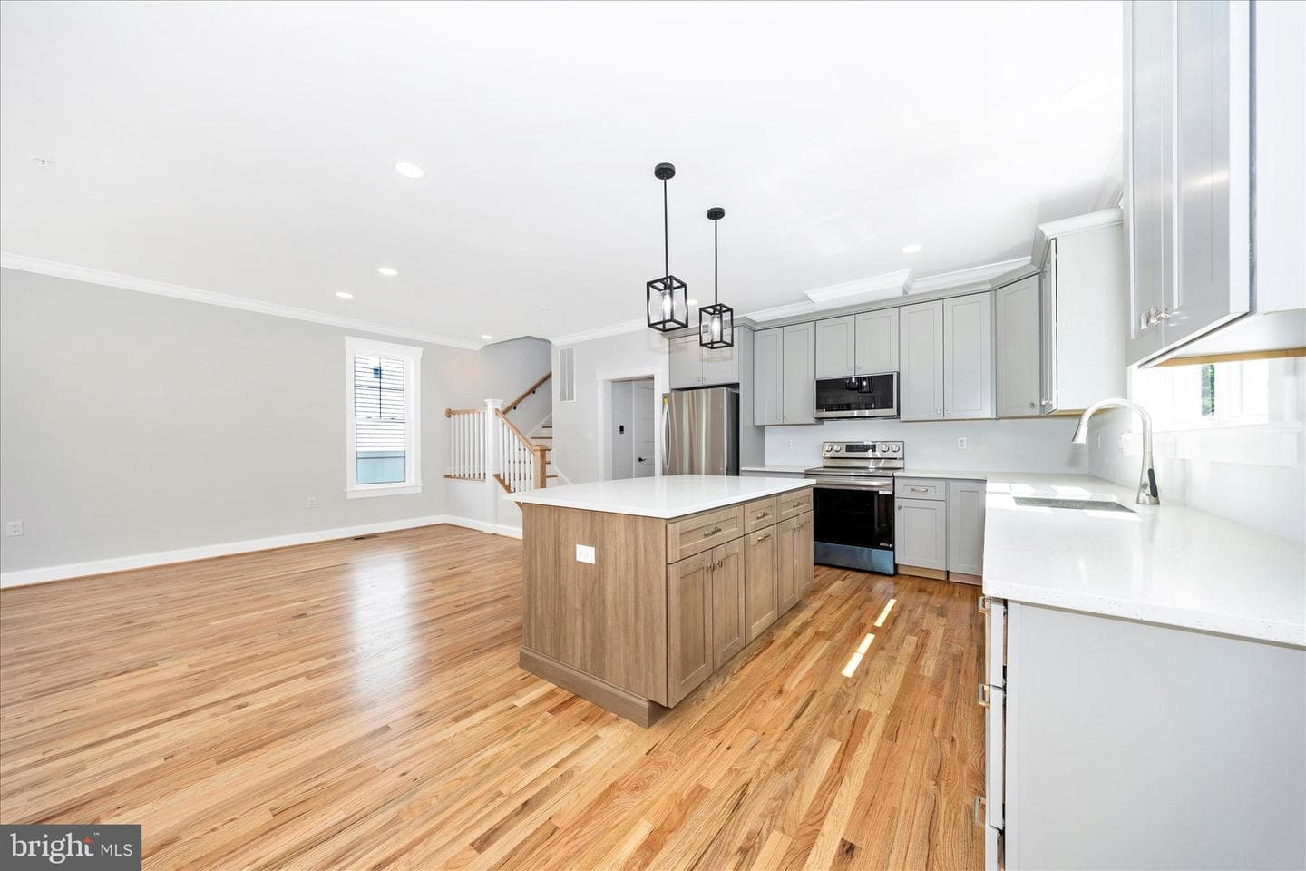 109 W 13th Street photo 13