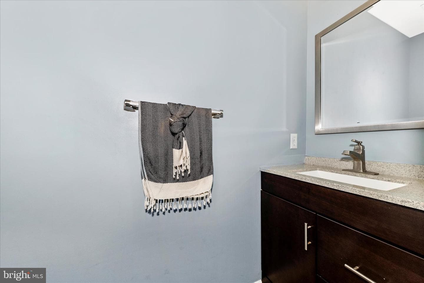 306 E D Street photo 16