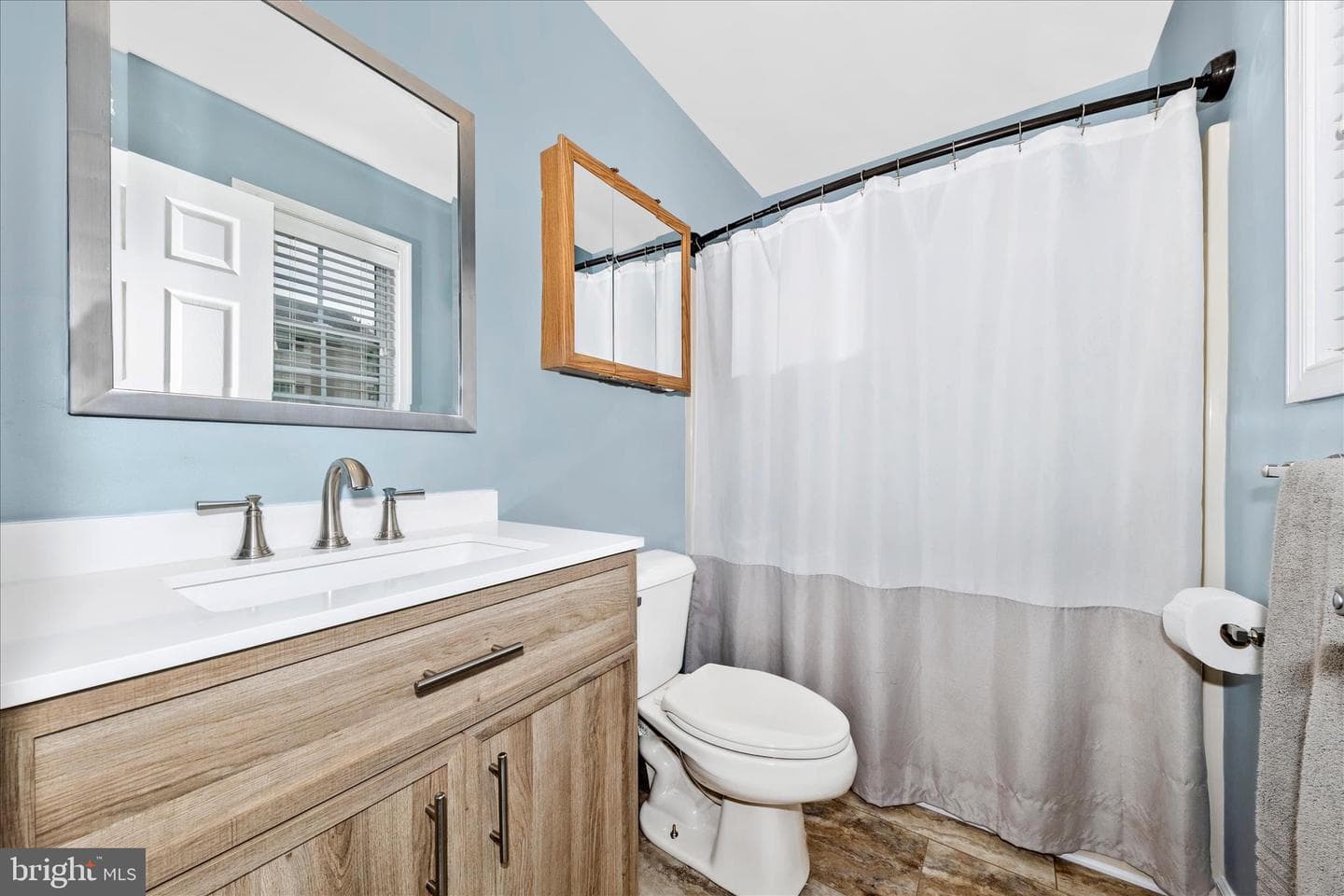 306 E D Street photo 22