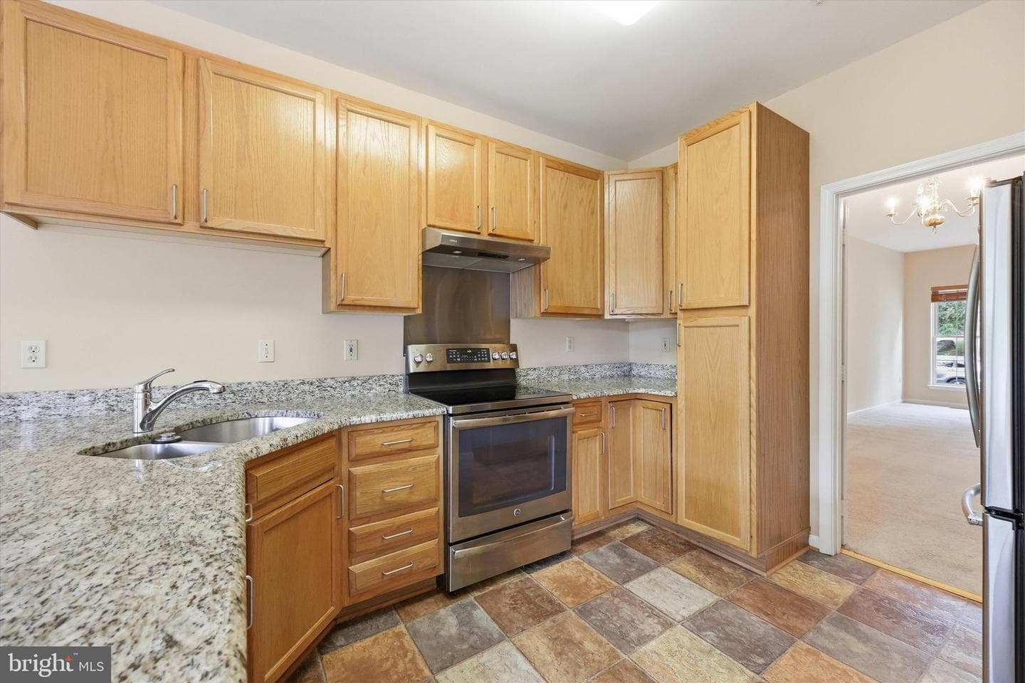 2237 Village Square Road photo 10