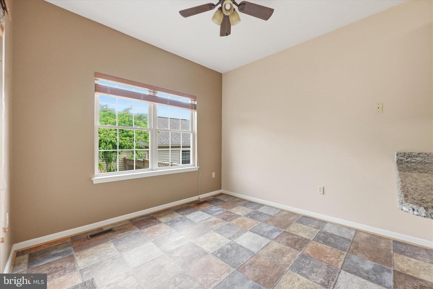 2237 Village Square Road photo 12