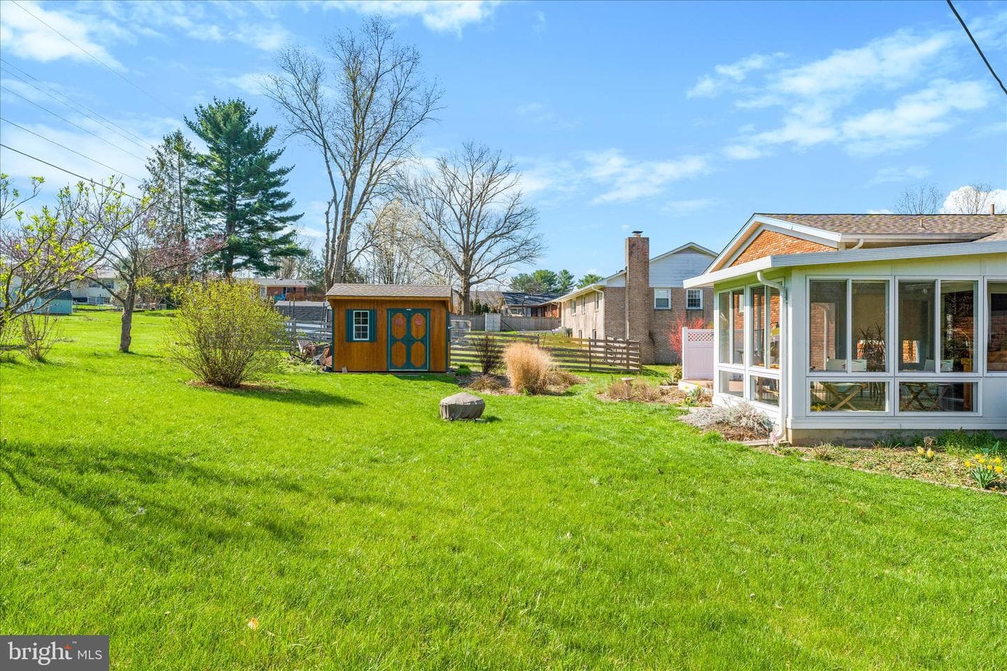 2 Lombardy Drive photo 38