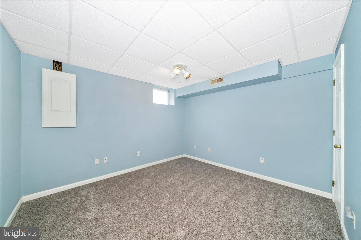 9534 Liberty Road photo 40