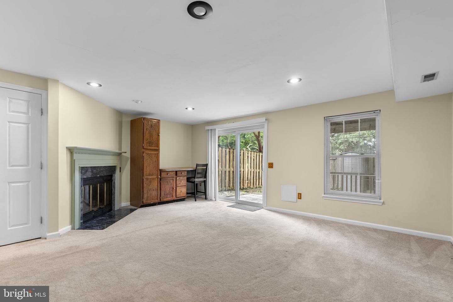 7069 Bradshaw Court W photo 20