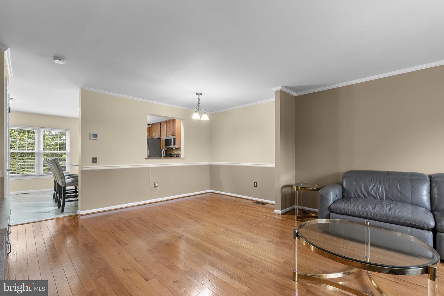 7069 Bradshaw Court W photo 3