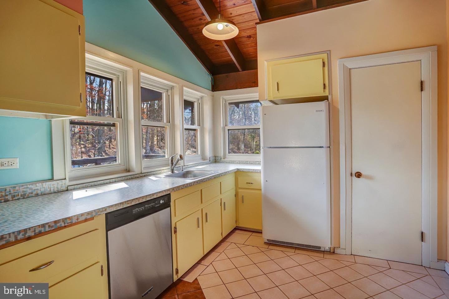 5605 Jefferson Boulevard photo 7