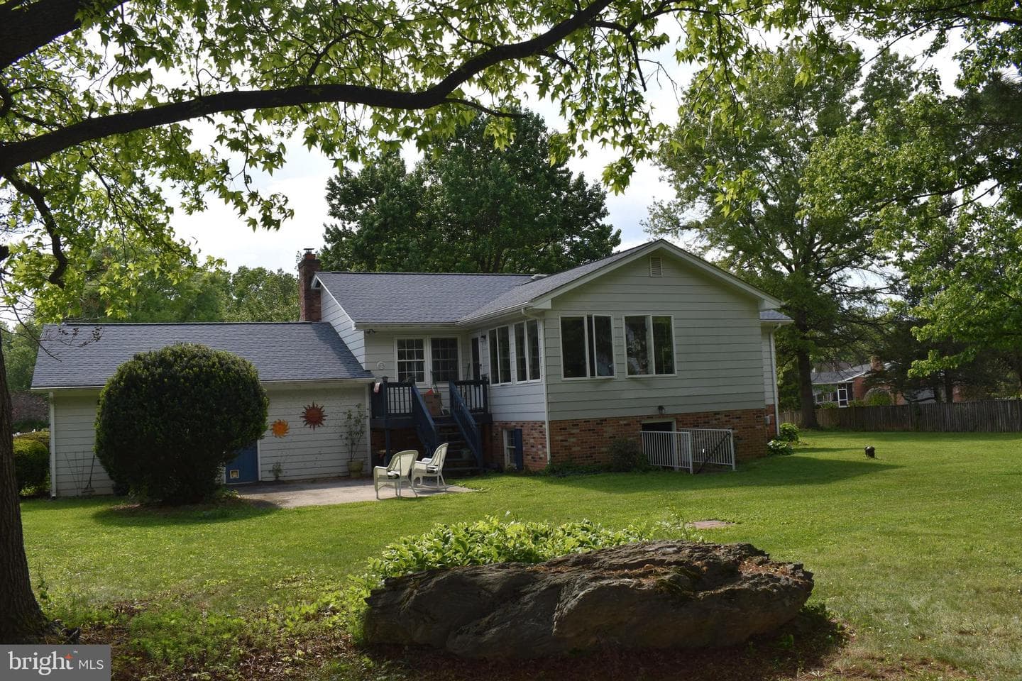 8111 Overlook Ct photo 32