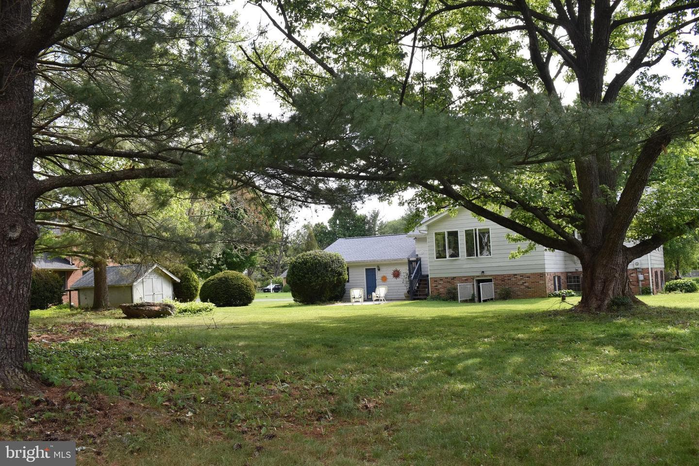 8111 Overlook Ct photo 34