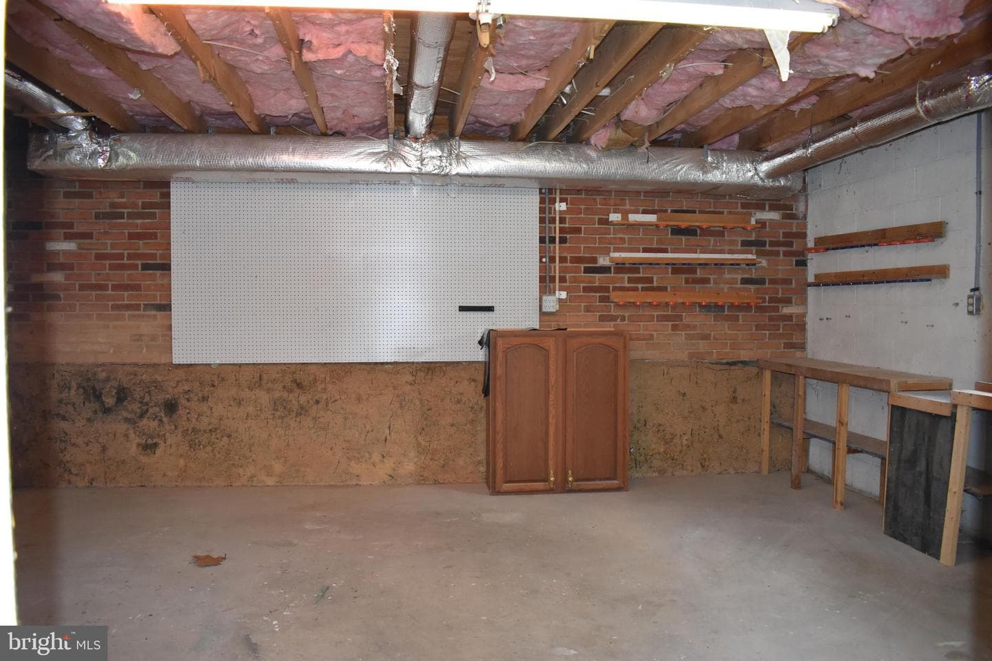 8111 Overlook Ct photo 38