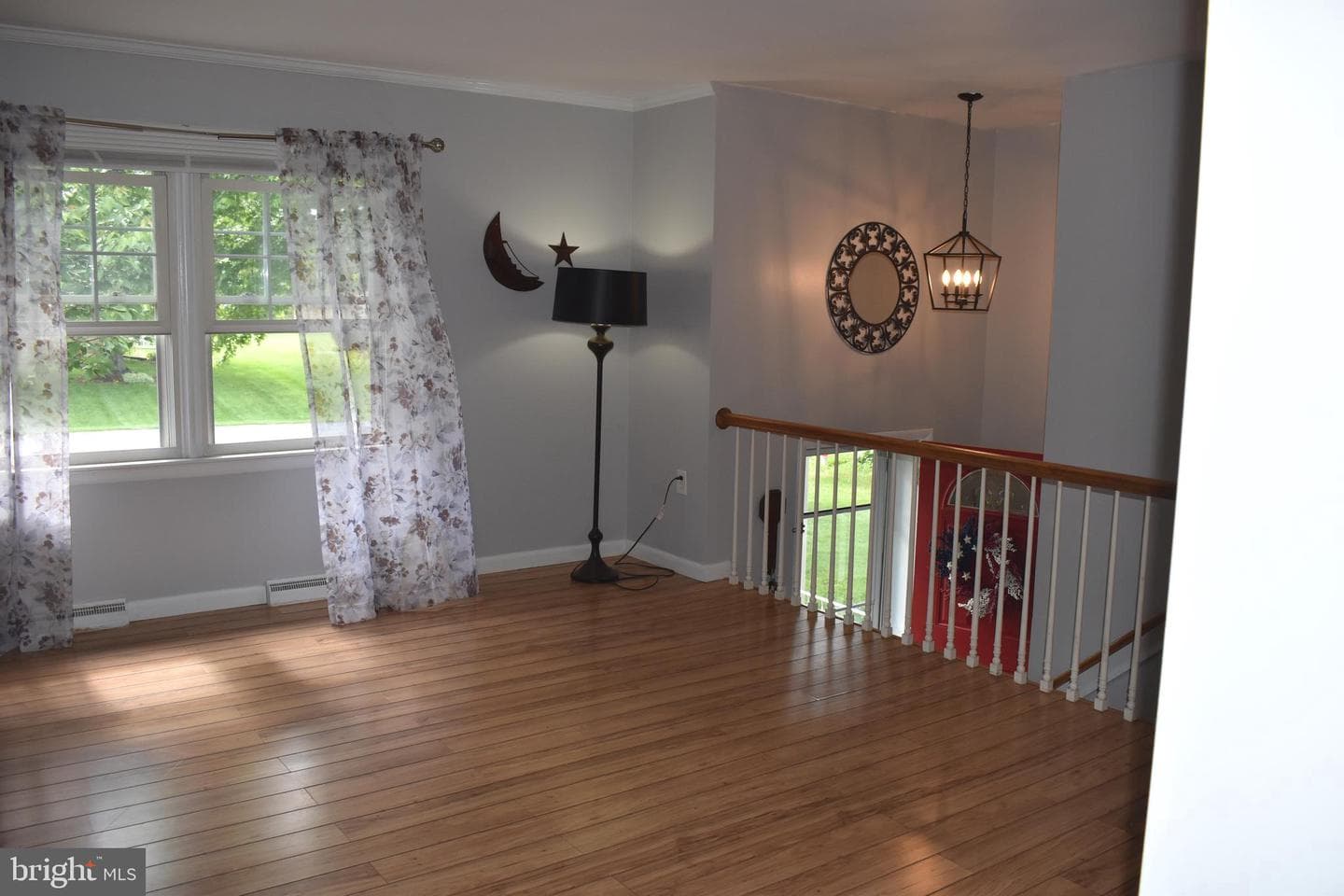 8111 Overlook Ct photo 5