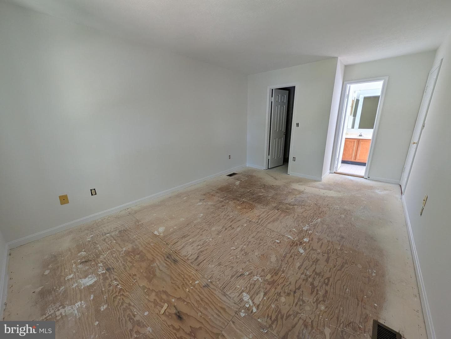 401 Westridge Circle photo 14