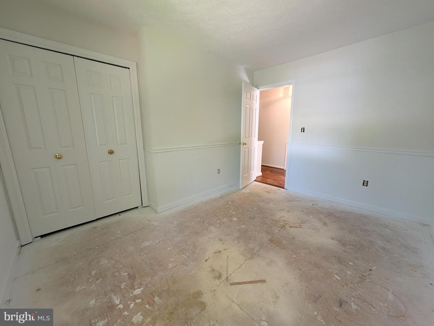 401 Westridge Circle photo 17