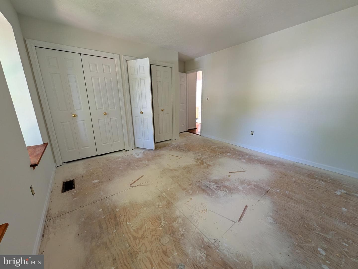 401 Westridge Circle photo 20