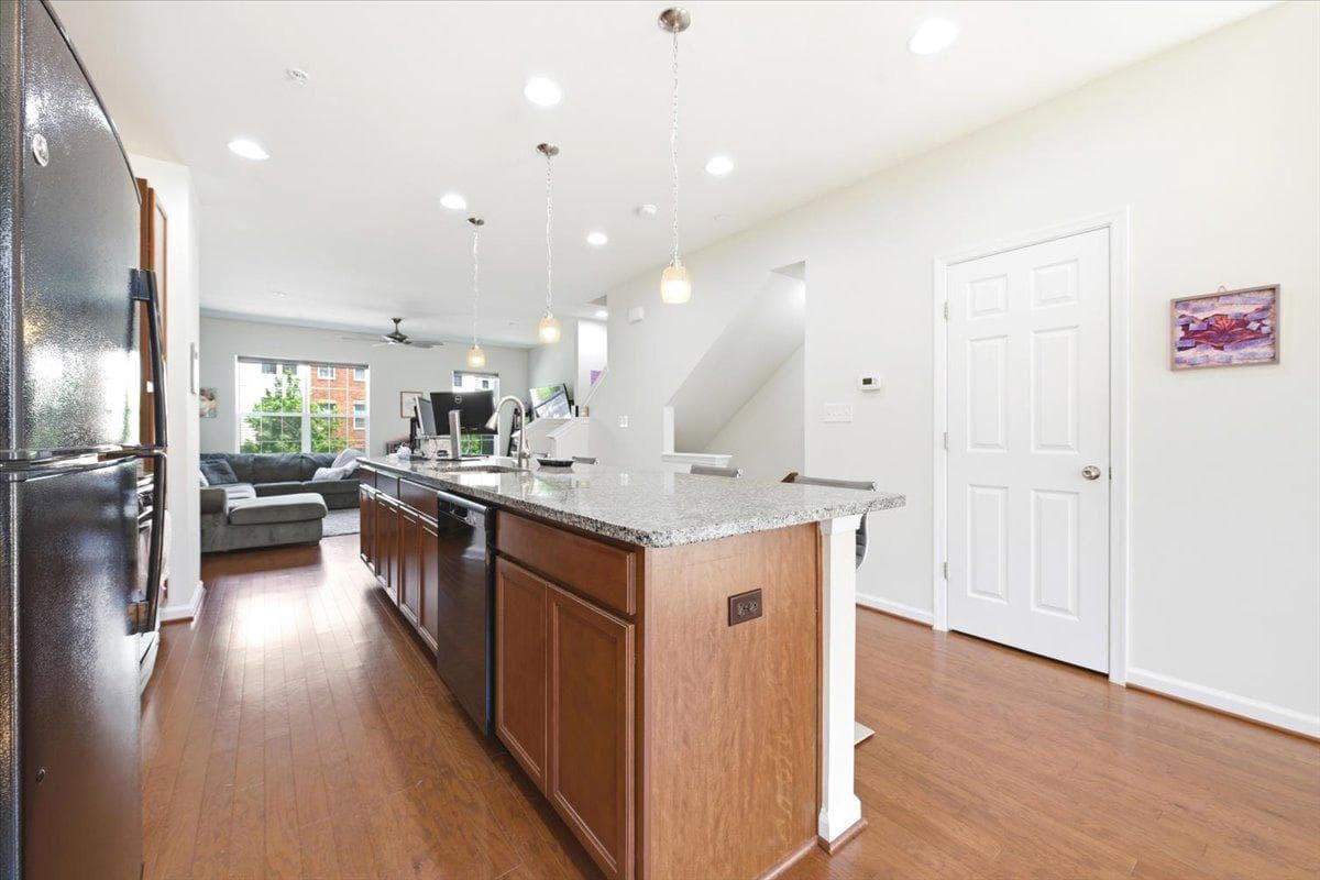 6217 Margarita Way photo 11